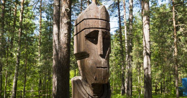 10 Creepy Feeble Wood Idols