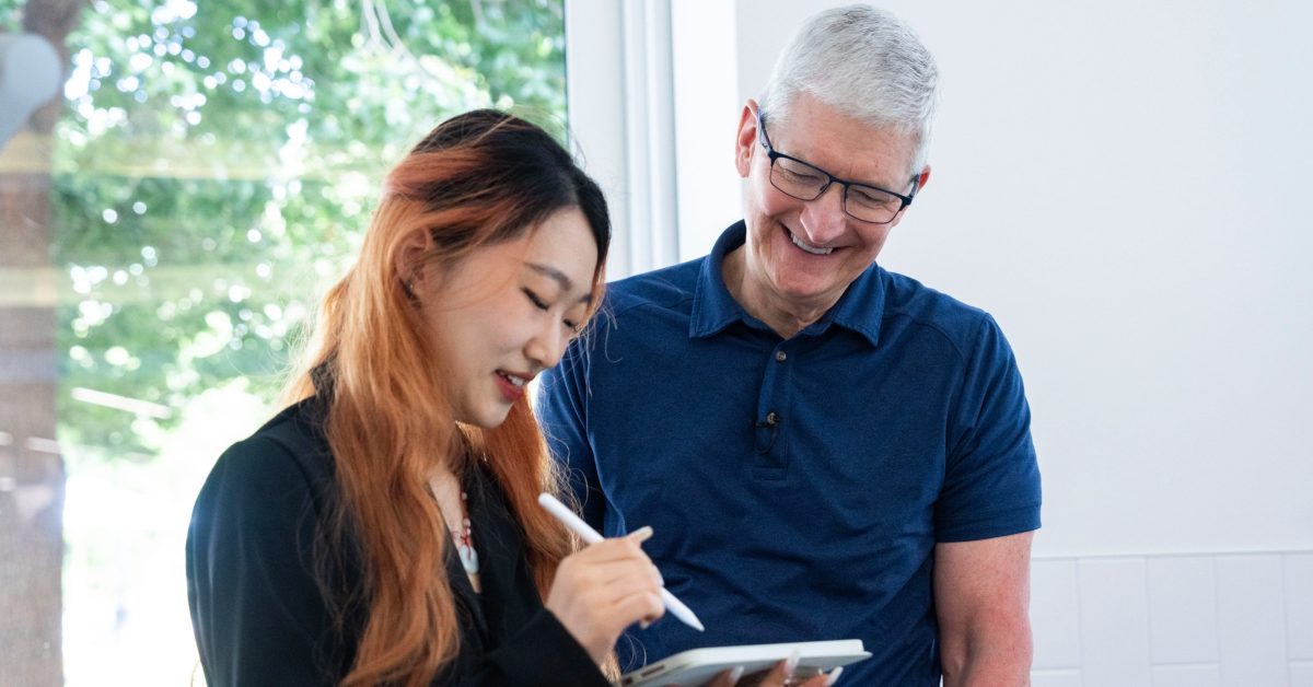 Apple surprises Swift Pupil Voice winners with phenomenal Tim Cook dinner demo op