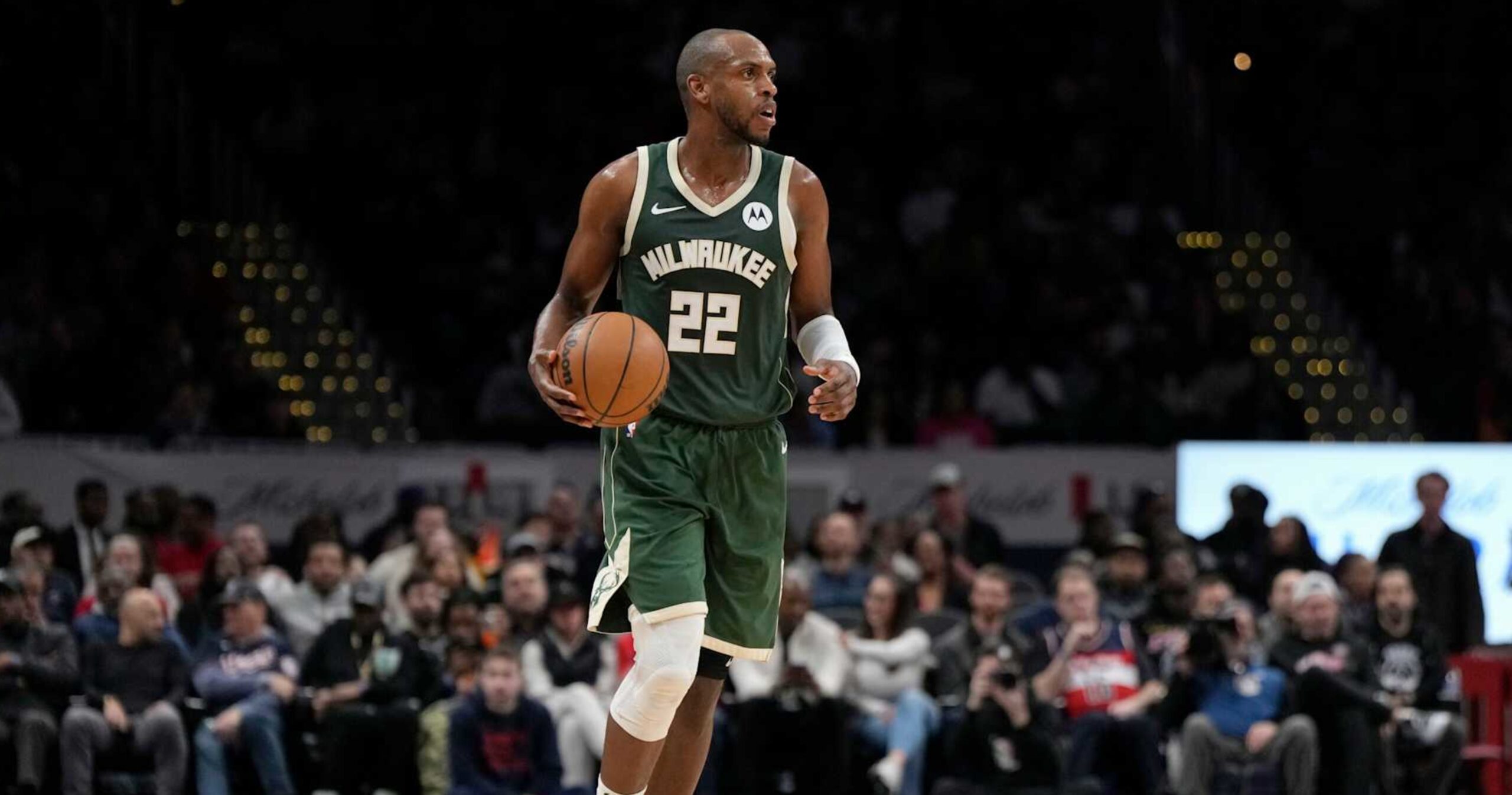 NBA Rumors: Khris Middleton Remains Out Indefinitely for Bucks amid Injury Rehab